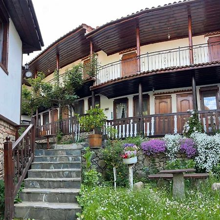 Гостоприемница Георги Kalofer Exterior photo