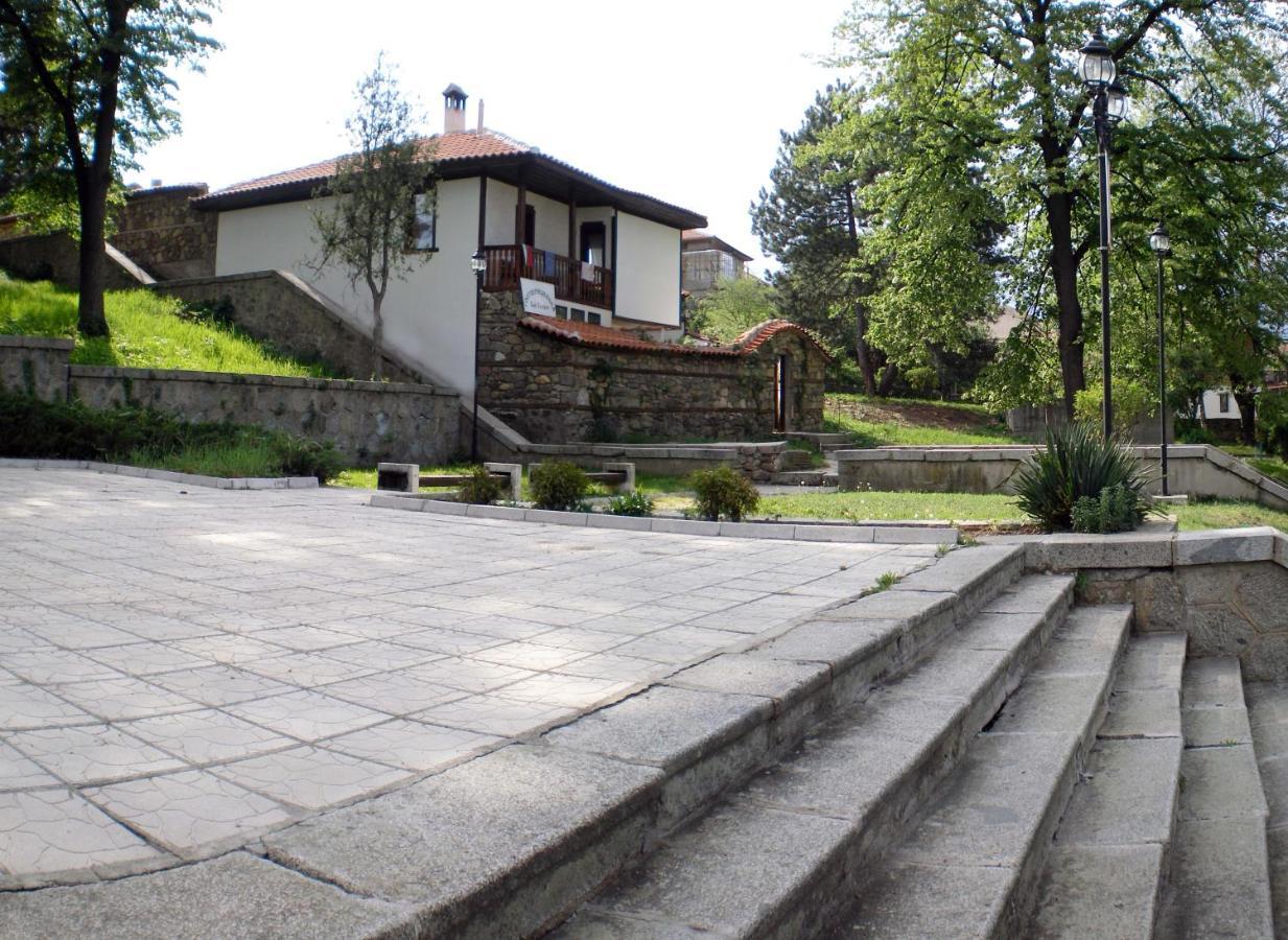 Гостоприемница Георги Kalofer Exterior photo