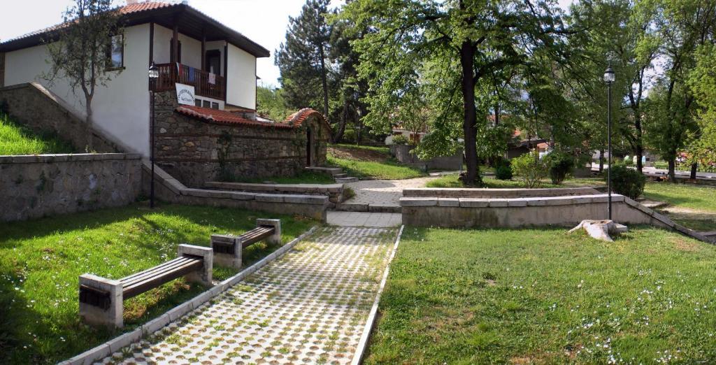 Гостоприемница Георги Kalofer Exterior photo